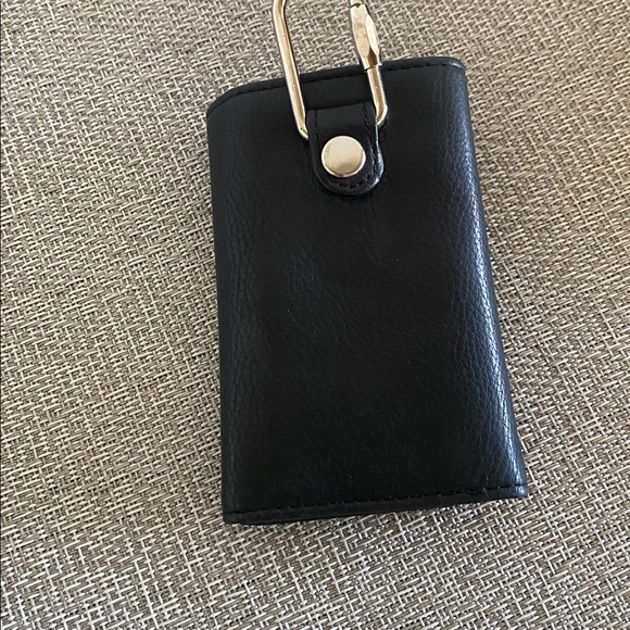 Fossil Black Leather Key Holder Organizer - Picture 3 of 4